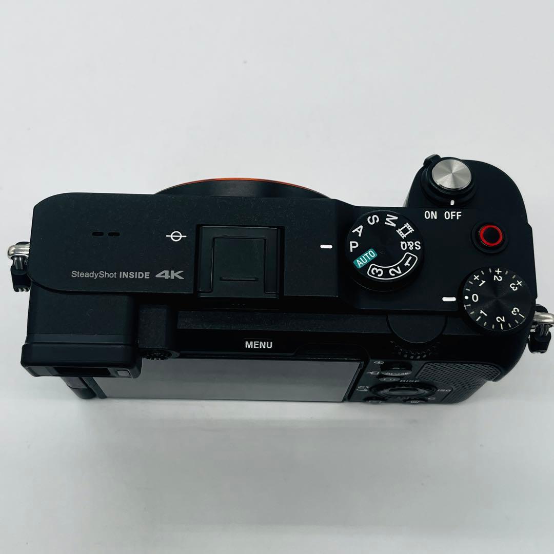 ほぼ新品　SONY フルサイズ ミラーレス一眼カメラ α7C ズームレンズキット