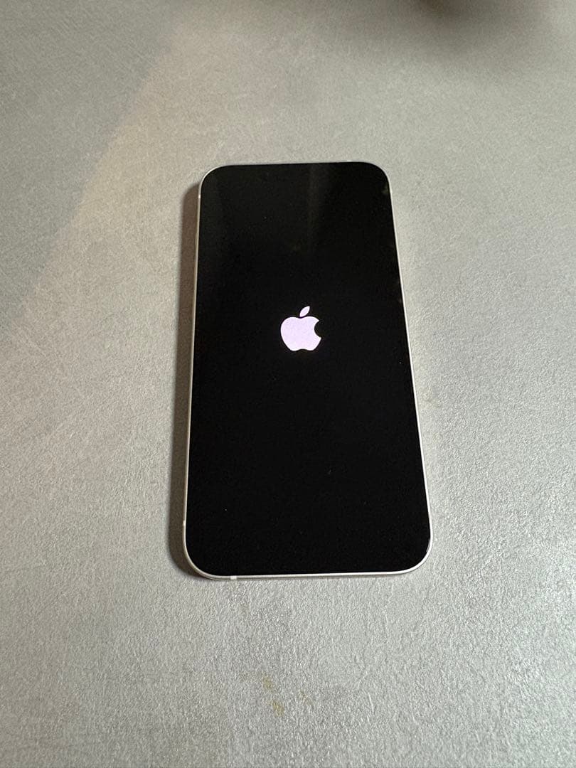 【美品】iPhone 13 128GB ホワイト SIMフリー