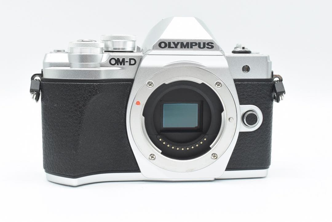 【ほぼ新品】OLYMPUS オリンパス E-M10 markⅢ S数1500回