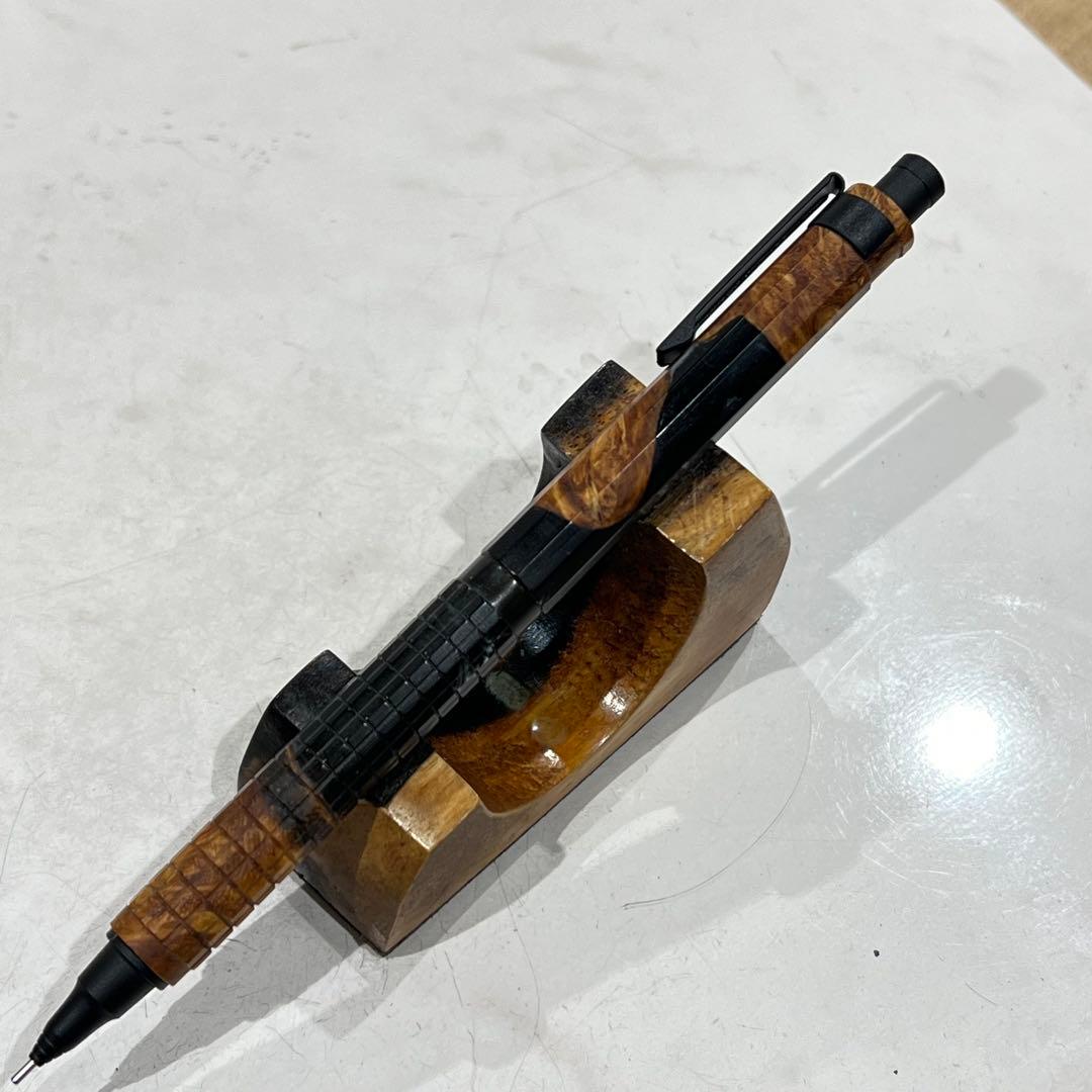 モト　orenznero 0.5 mm 12角軸　スリット加工格子柄