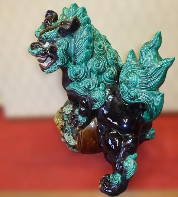 置物　魔除け獅子　九谷焼　大型18号　玉乗り交趾 　展示品