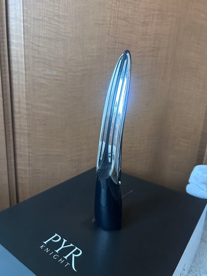 PYR KNIGHT 美顔器 パイラナイト 美容機器 ほぼ未使用 ジェル付き