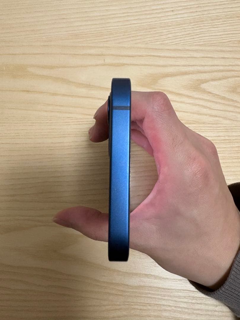 Apple iPhone12ブルー本体128GB(ケース付き)