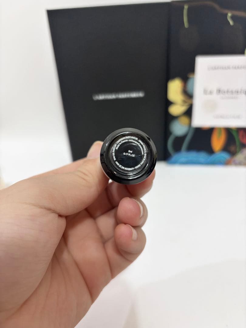 L'Artisan ラルチザン アビサエ abyssae 33 サンプル 5ml
