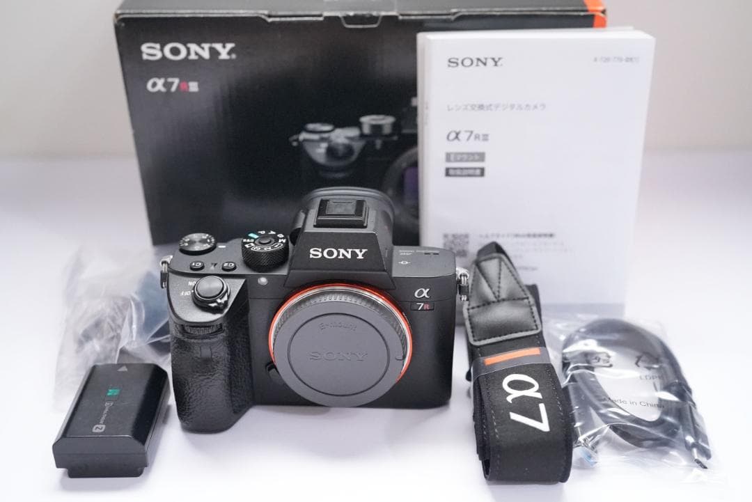 SONY α7Riii ILCE-7RM3 ミラーレス一眼カメラ 本体