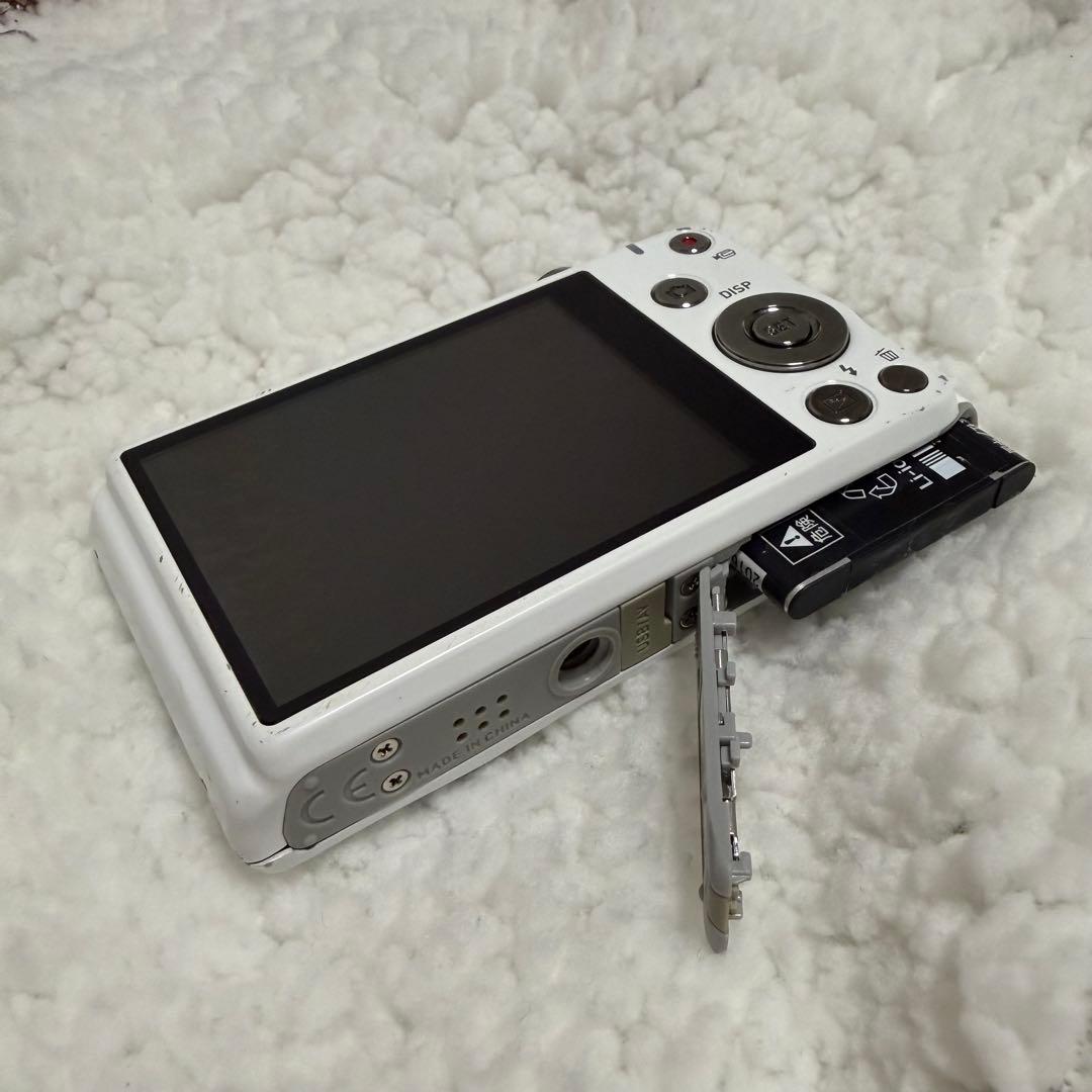 CASIO EXILIM EX-Z900 ホワイト コンパクトデジタルカメラ