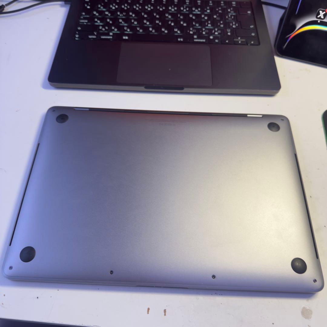 MacBookPro 13インチ i7搭載　16GB/256GB 極美品