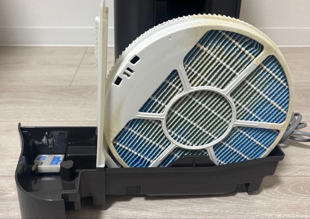シャープ　加湿空気清浄機　KC-G50-H ブラウン