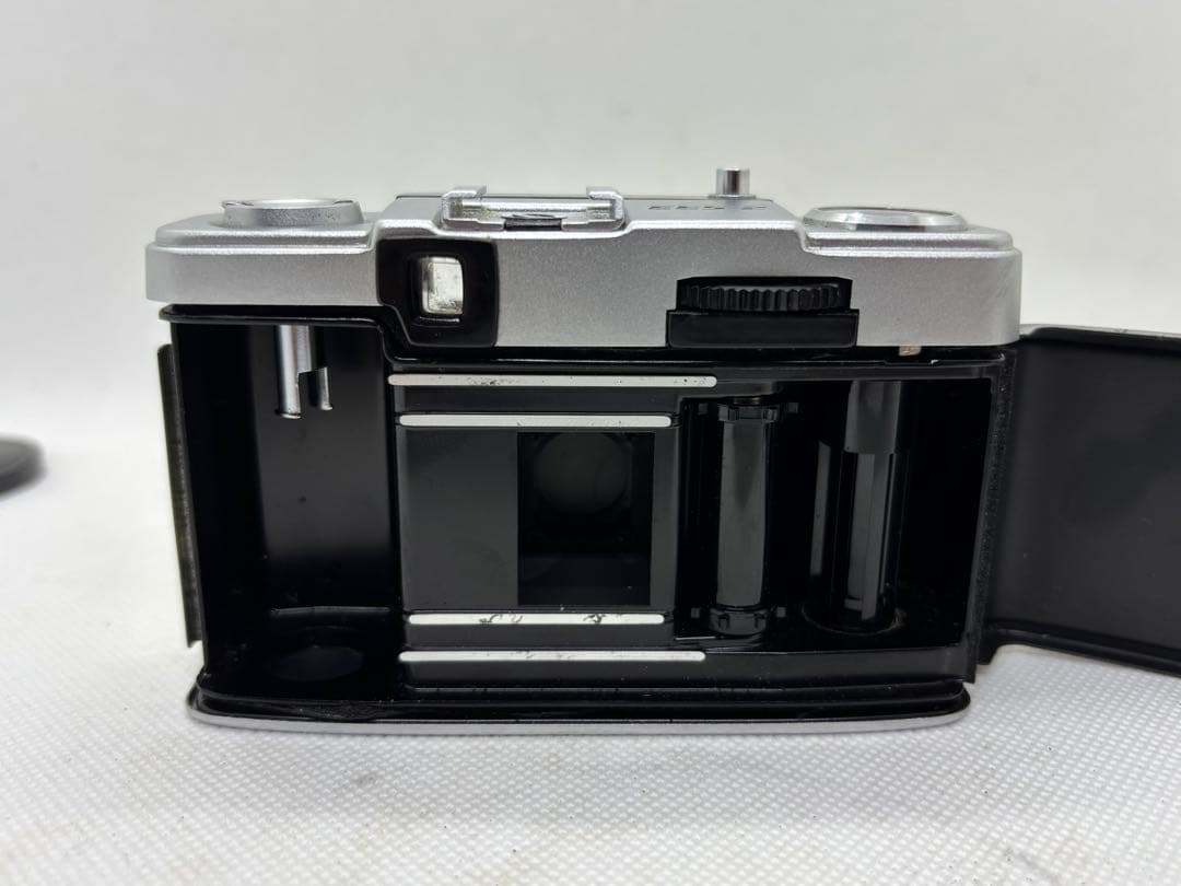 Olympus Pen EES-2 f2.8 30mm お洒落な黄 ハーフサイズ