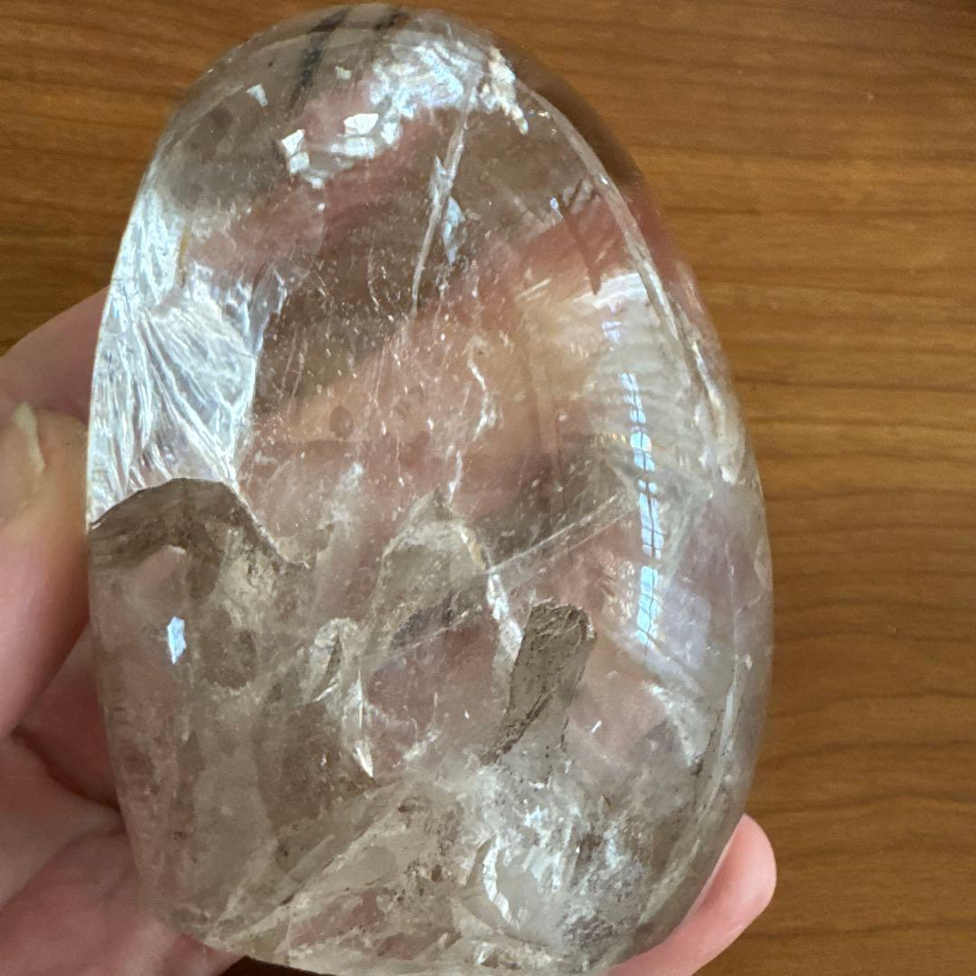 クォーツインクォーツ　貫入水晶　水晶原石