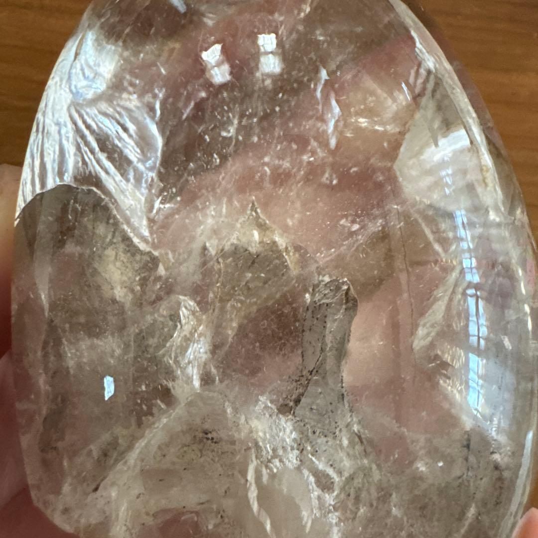 クォーツインクォーツ　貫入水晶　水晶原石