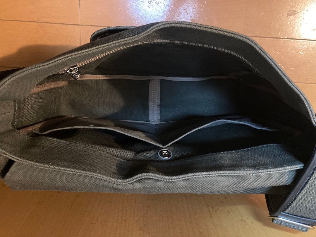 日乃本帆布　帆布製A4ひねりショルダーM オリーブ