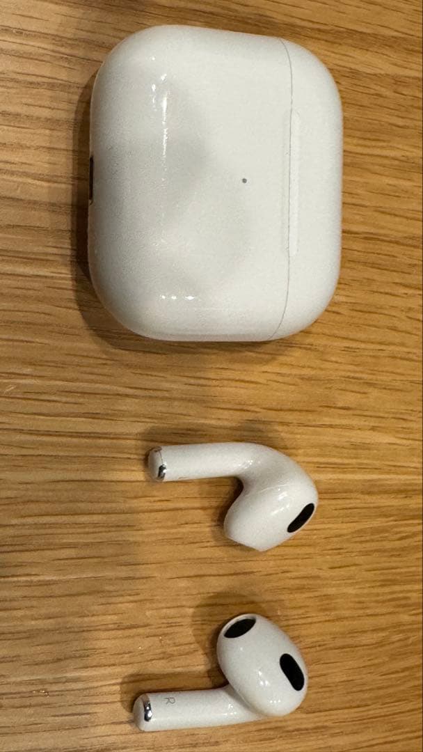 g*s様 Apple AirPods 3rd Generation 本体