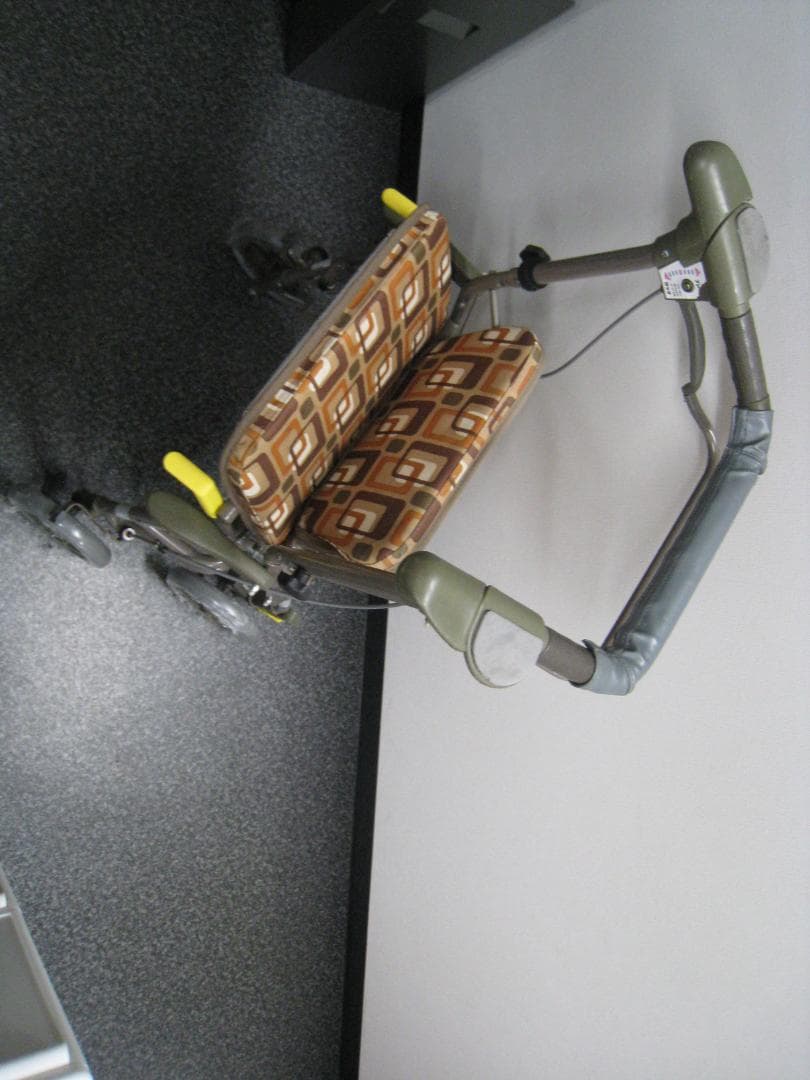 【島製作所】四輪歩行車　シンフォニーワイドSP 介護用歩行車 GAブラウン