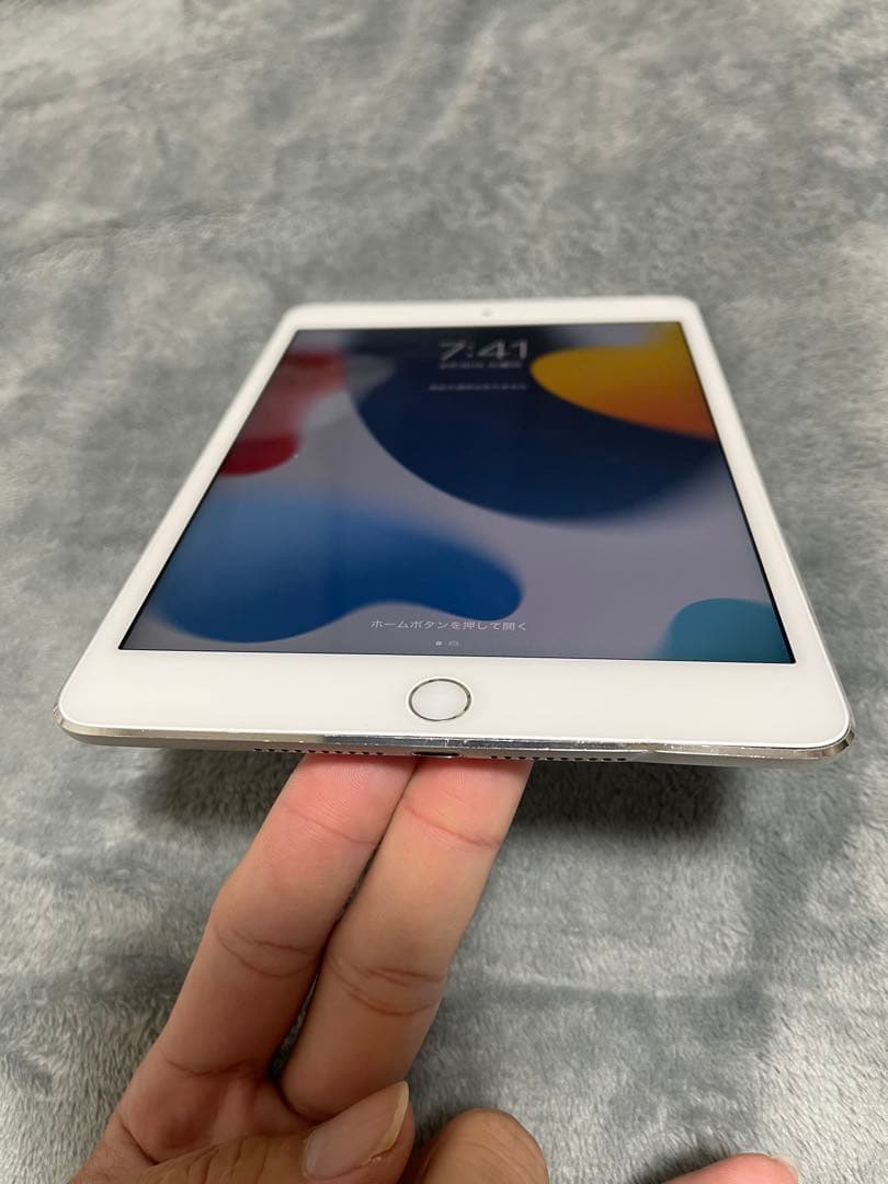 Apple IPad mini 4 128GB シルバー
