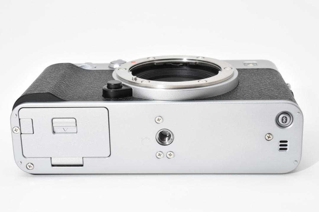 FUJIFILM 富士フイルム X-E5 ボディ シルバー 元箱