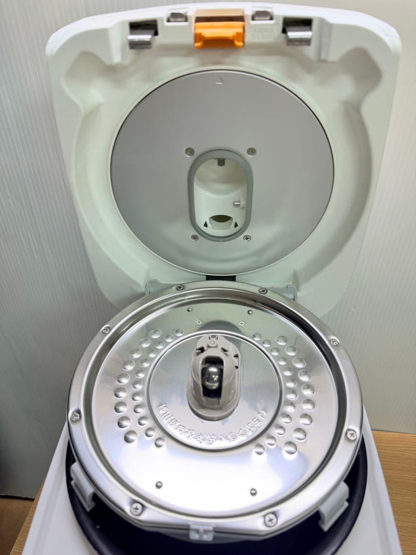 HITACHI 炊飯器 RZ-TS105M 5.5合 2022年製 内釜付き