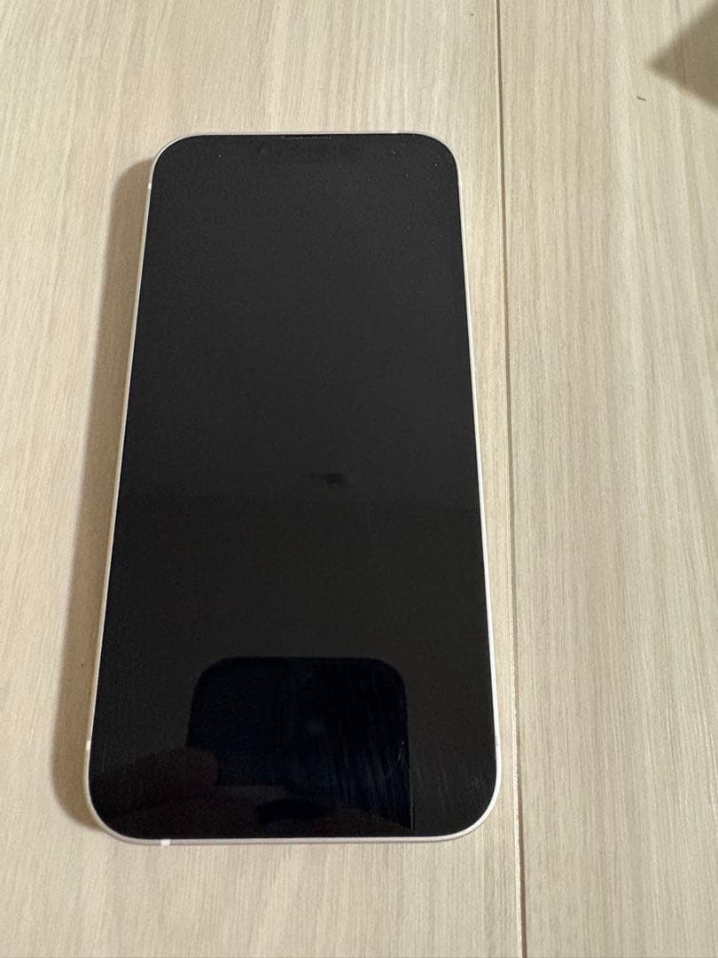 Apple iPhone 13ホワイト 本体