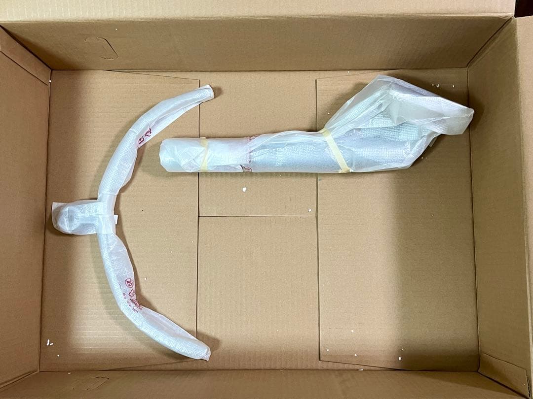 【ジャンク品】LG 27UL850-W 使用感あり／画面四隅に影あり