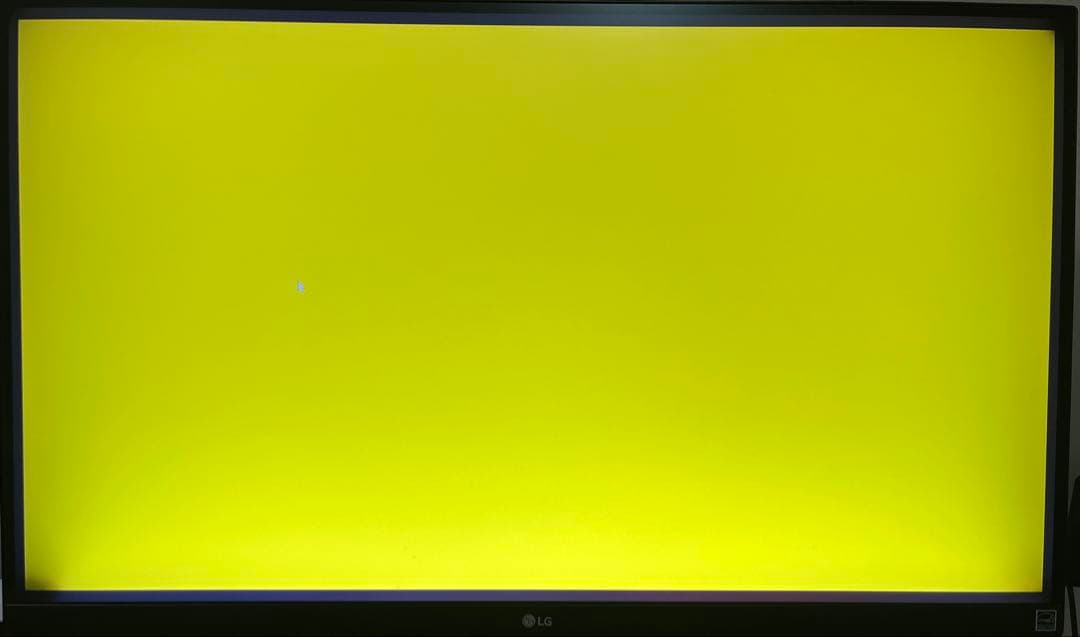 【ジャンク品】LG 27UL850-W 使用感あり／画面四隅に影あり