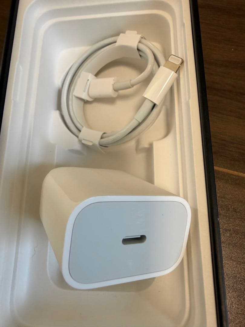 【美品】iPhone11Pro256G ゴールド 付属品未使用 SIMフリー