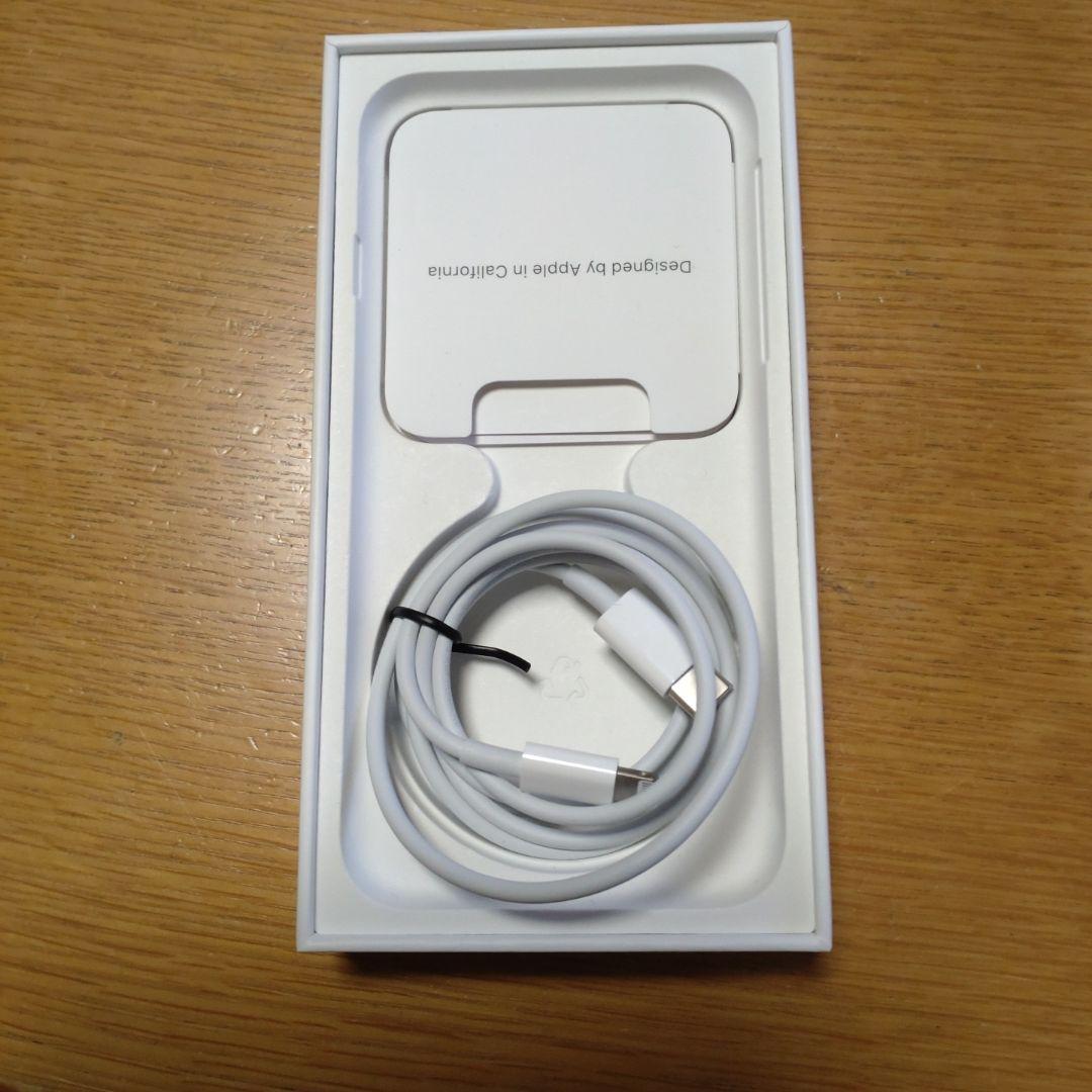 i*i様 iPhone SE(第3世代) スターライト 箱付き