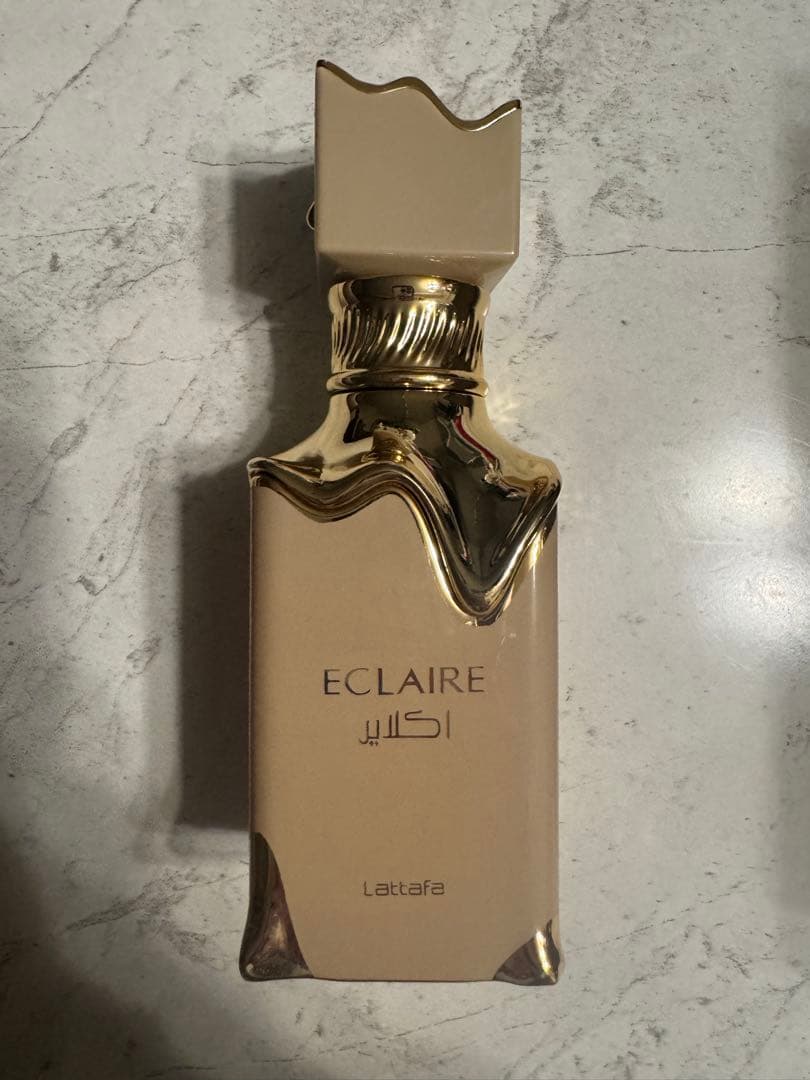 Lattafa ECLAIRE オードパルファム 100ml