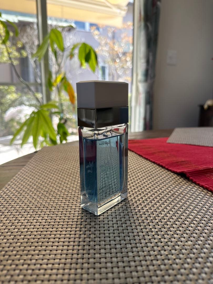 【ドルチェ&ガッバーナ】香水　ライトブルー　イタリアンラブオードトワレ　50ml