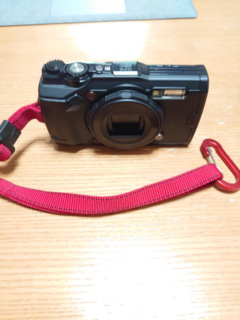 OLYMPUS Tough TG-6 デジタルカメラ