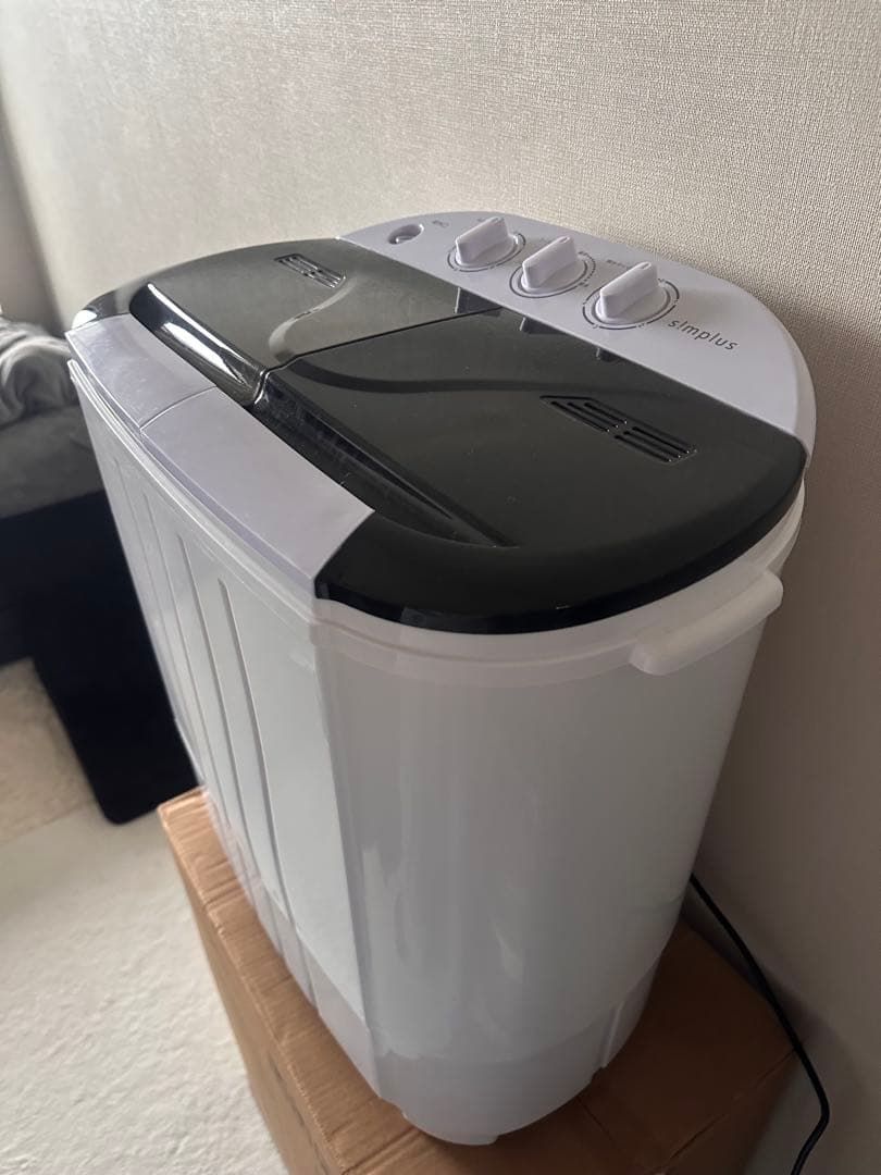 ニ槽式洗濯機　コンパクトサイズ