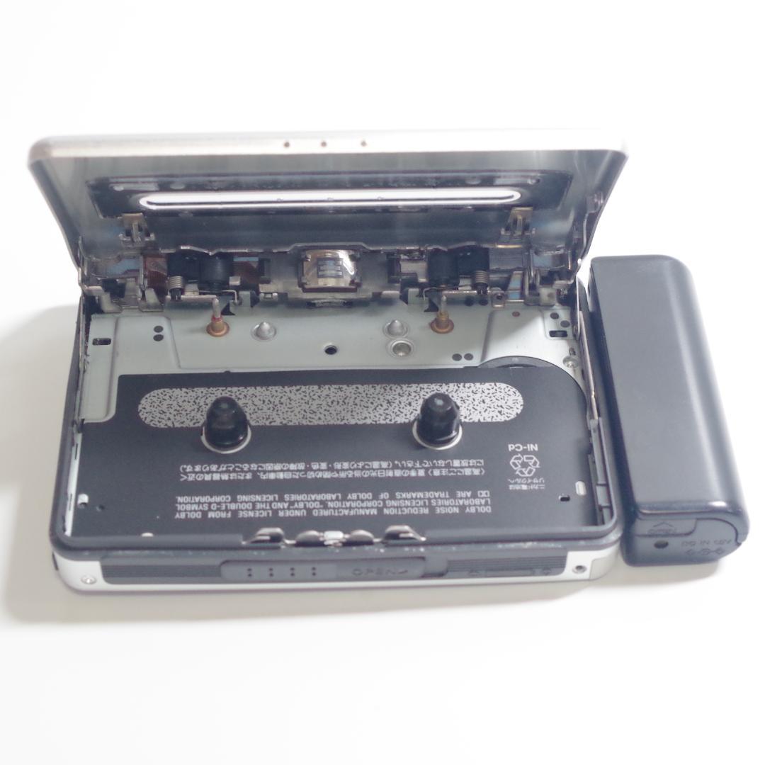 T0975 SONY WM-EX677 カセットウォークマン WALKMAN