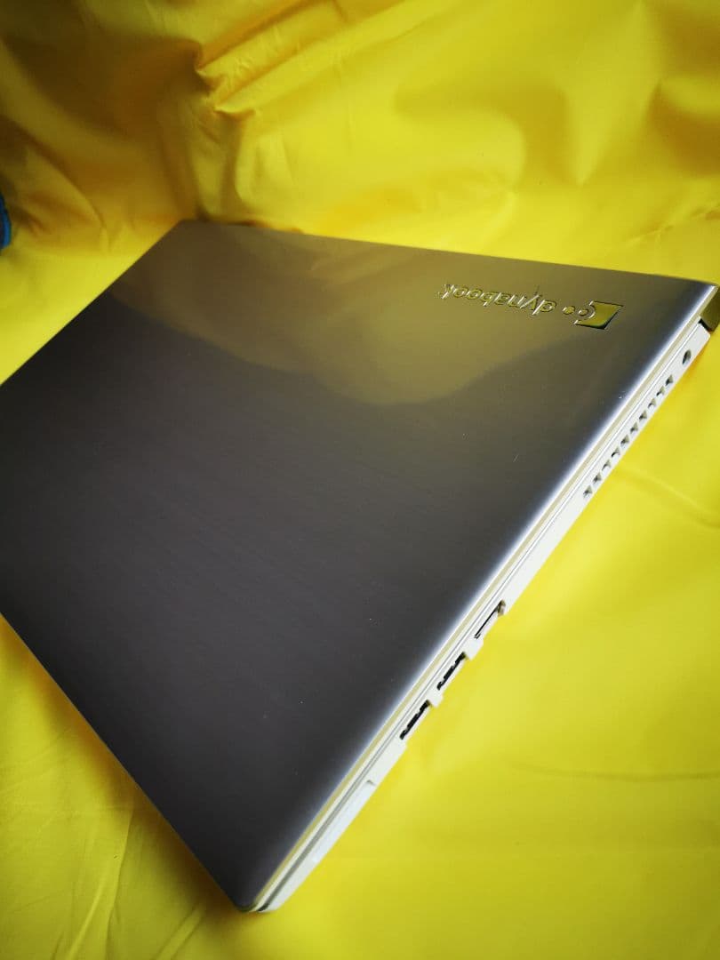 ジャンクdynabook P1-E4MJ-BG Core i3 -8130U