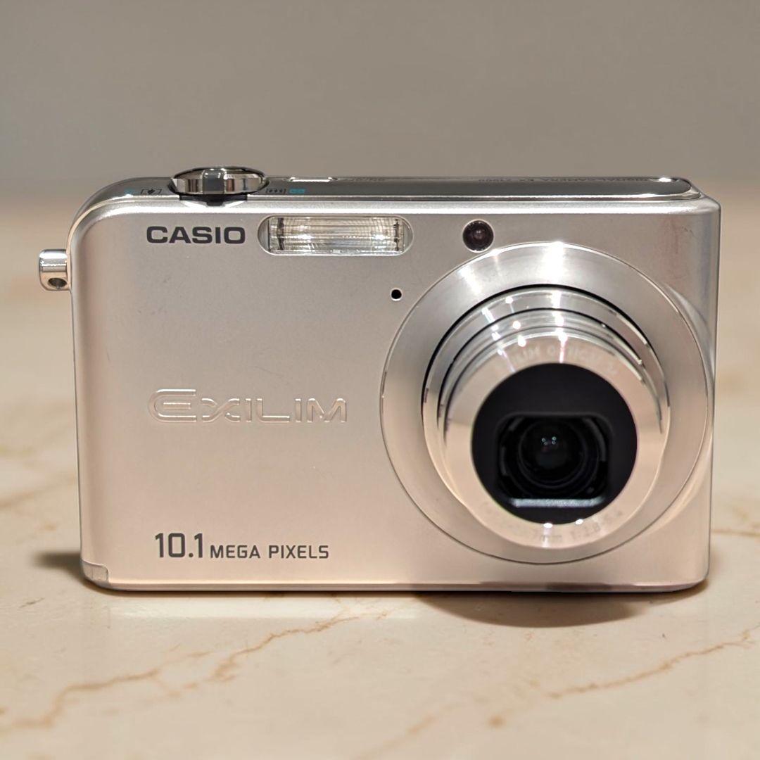 美品 動作確認済 CASIO EXILIM EX-Z1000 デジカメ シルバー