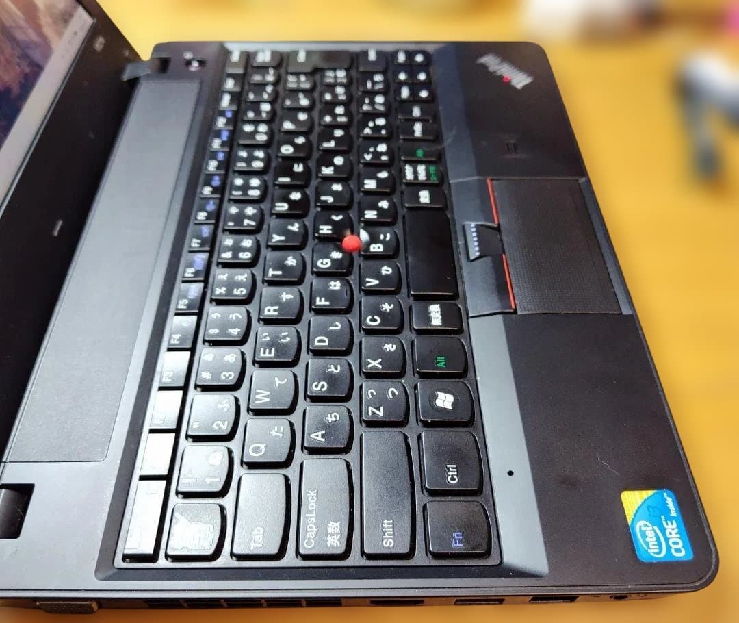 ThinkPad X121e i3 メモリ 8G SSD 120G その２