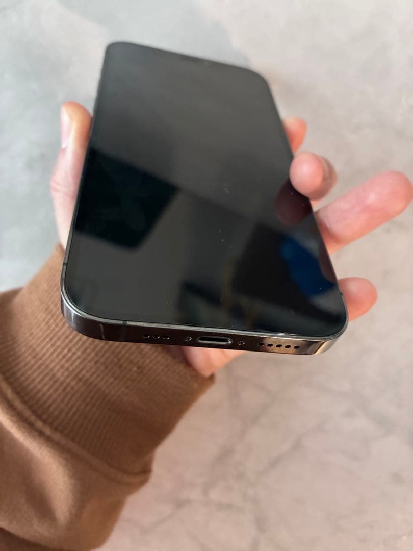 iPhone12 Pro グラファイト 256GB バッテリー77%