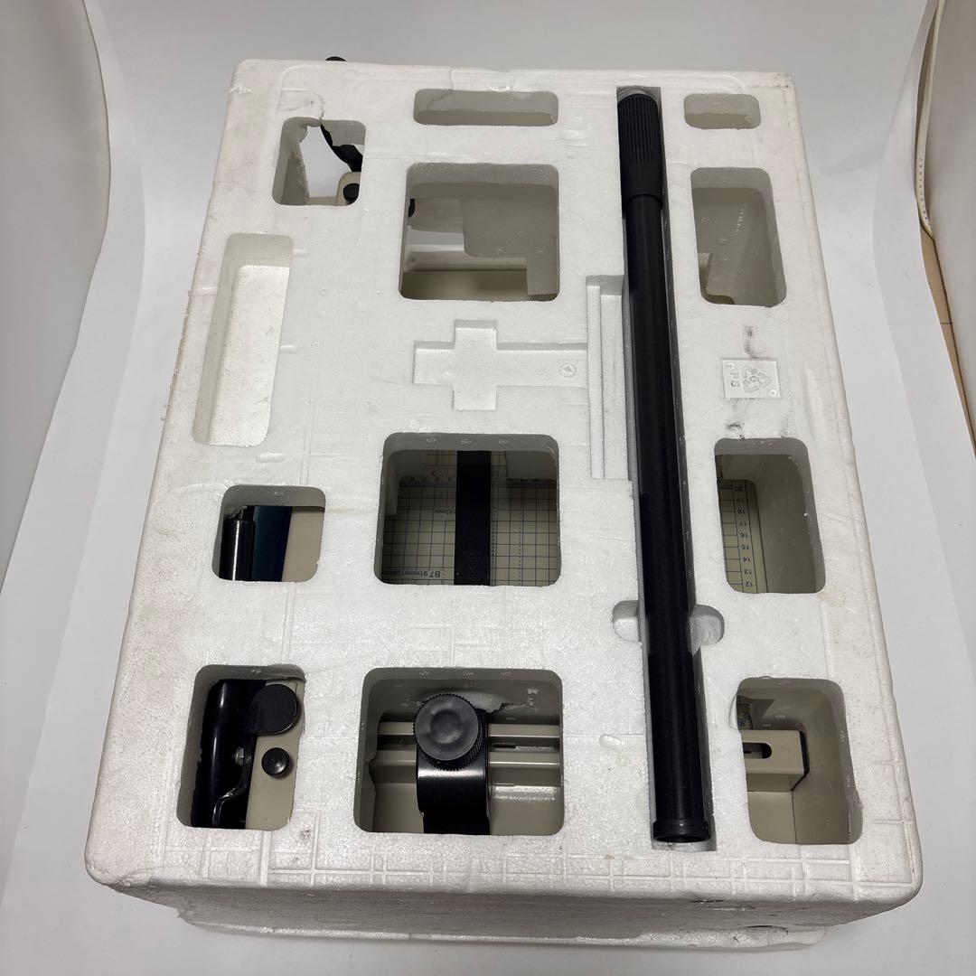 d*e様 【中古品】ダイシン商事 大型裁断機 ペーパーカッター DS-858A4
