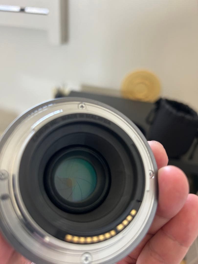 美品　Canon RF 50mm f/1.8 STM レンズ