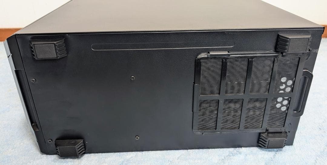 ミドルタワーPCケース 強化ガラス