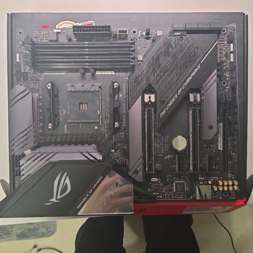 ROG STRIX X570-F GAMING マザーボード