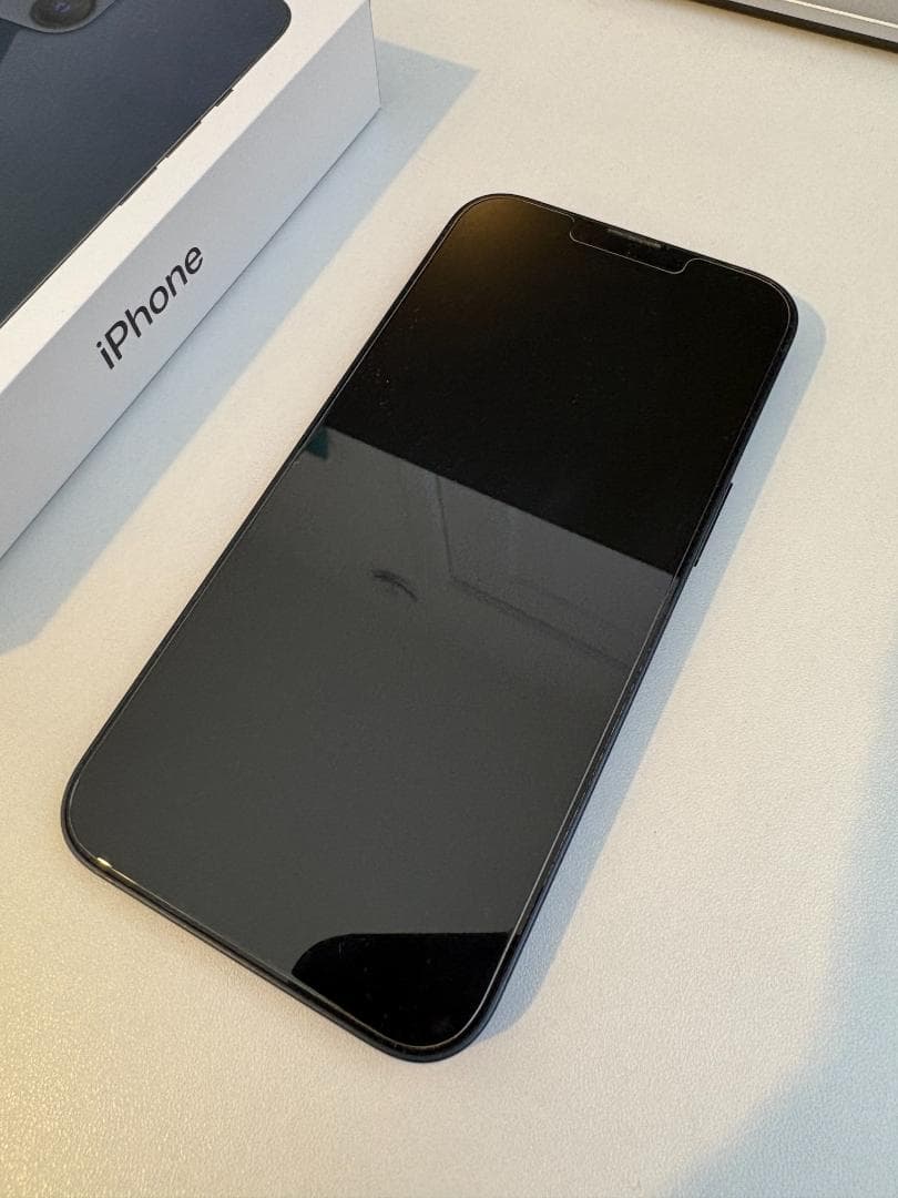 【美品・即発送】iPhone 13 128GB SIMフリー 箱未使用ケーブル付