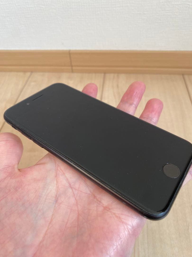 iPhone7 128GB バッテリー72%