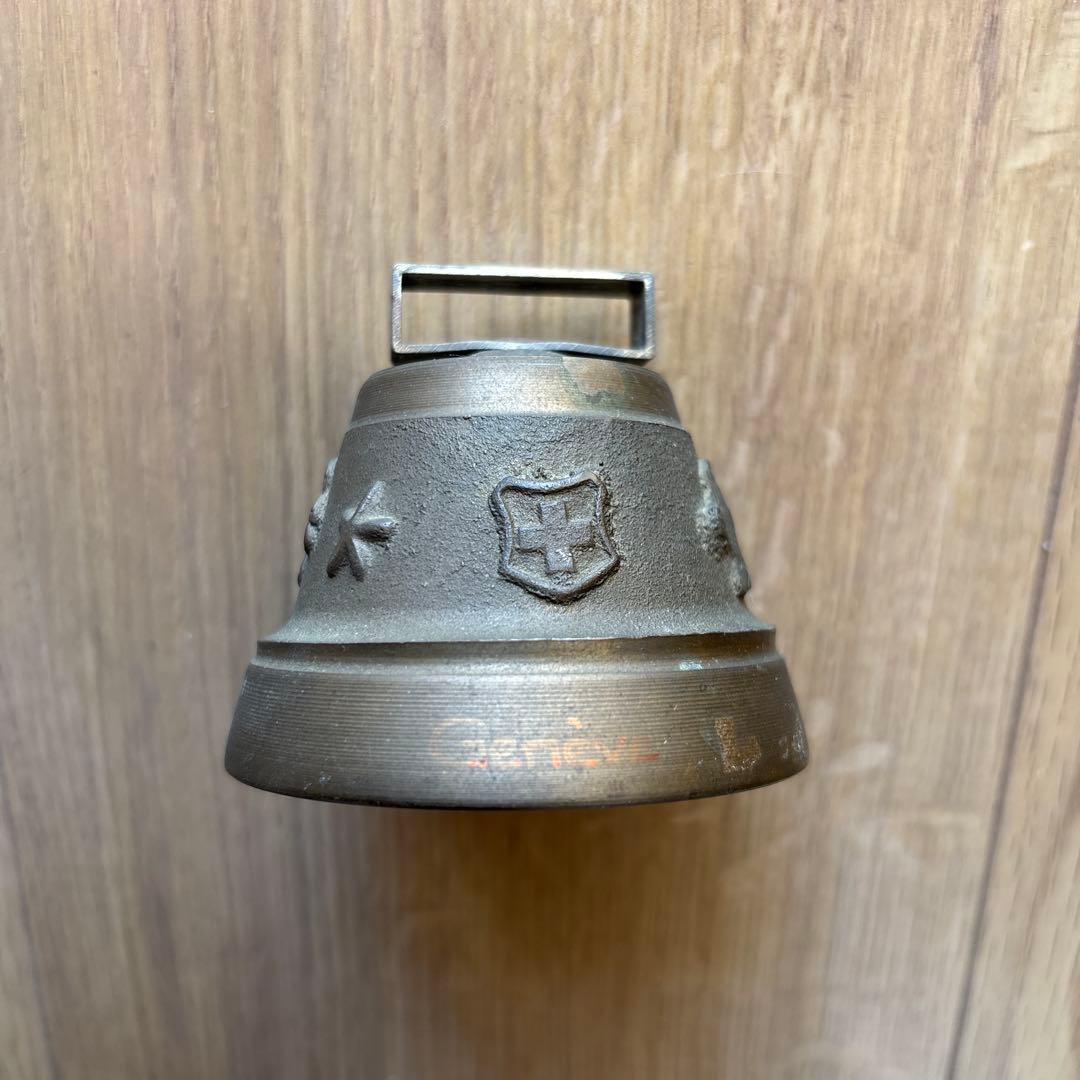 真鍮製の鐘（ベル）Geneve