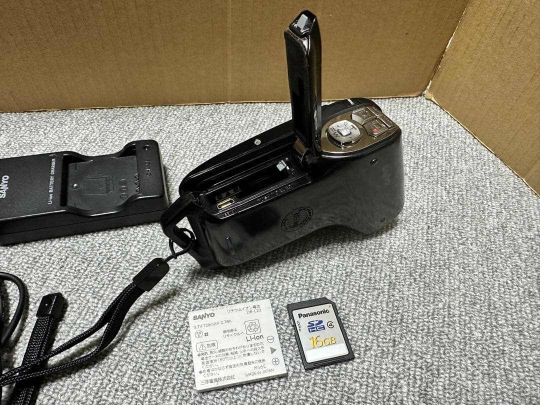 デジタルムービーカメラSANYO Xacti DMX-CA9 防水