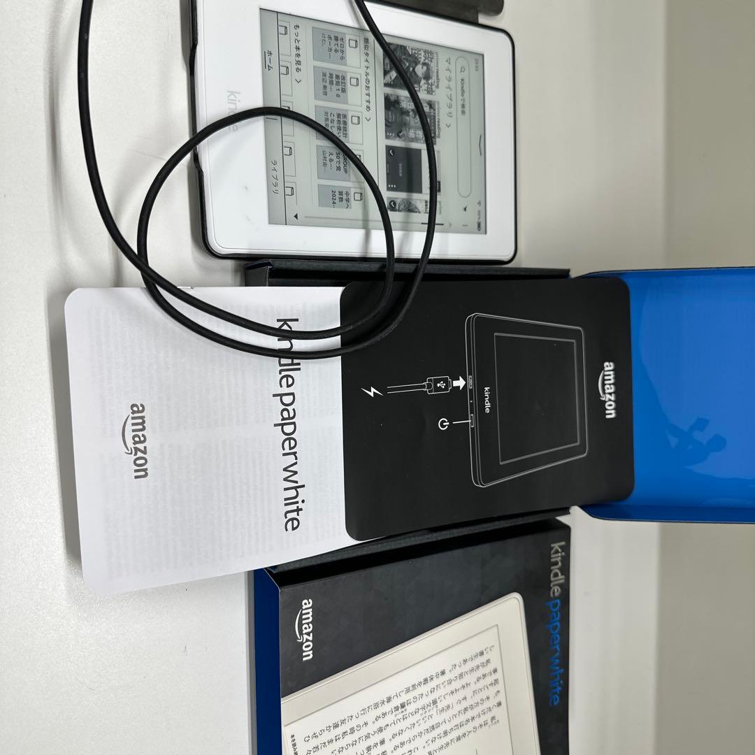 Amazon Kindle Paperwhite 本体　ケース付き
