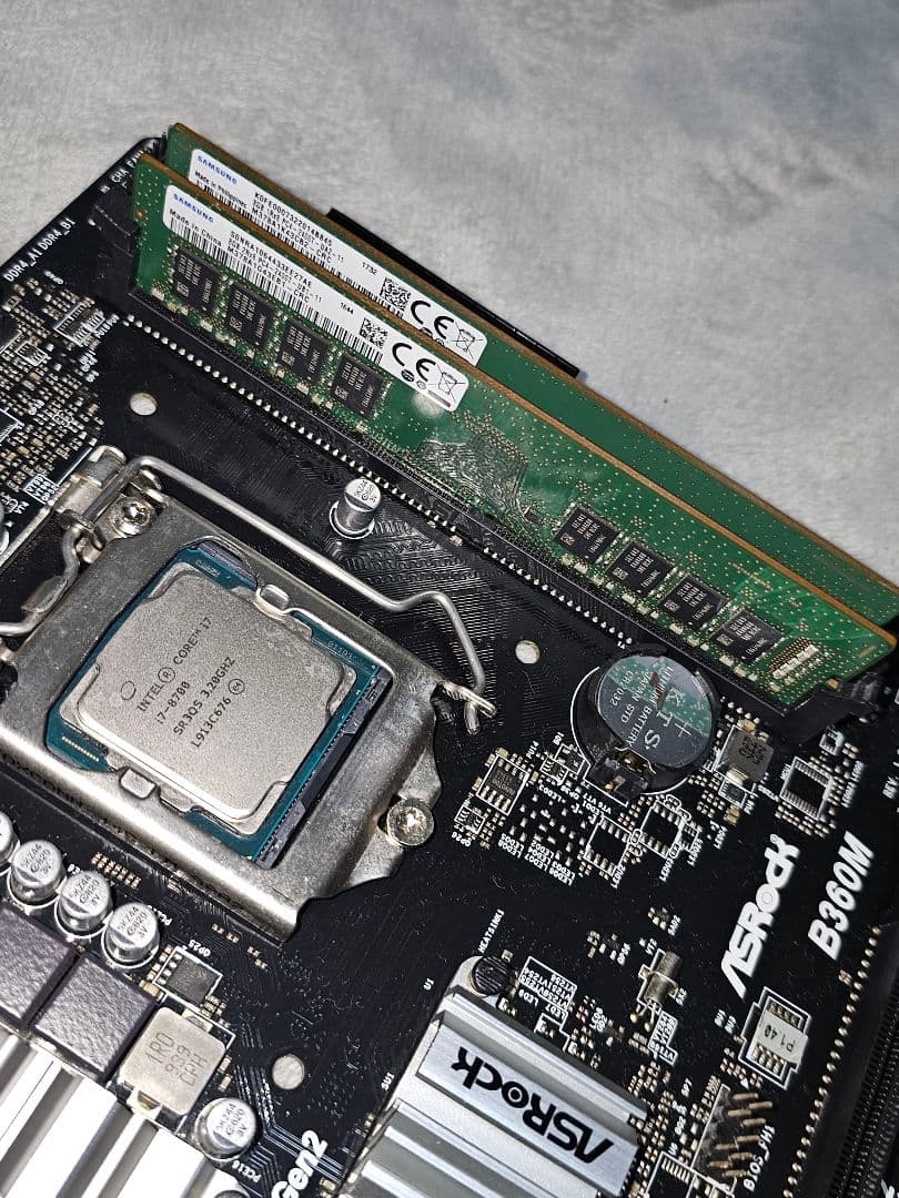 i7 8700 B360M SAMSUNG DDR4 8GB ×2 16GB