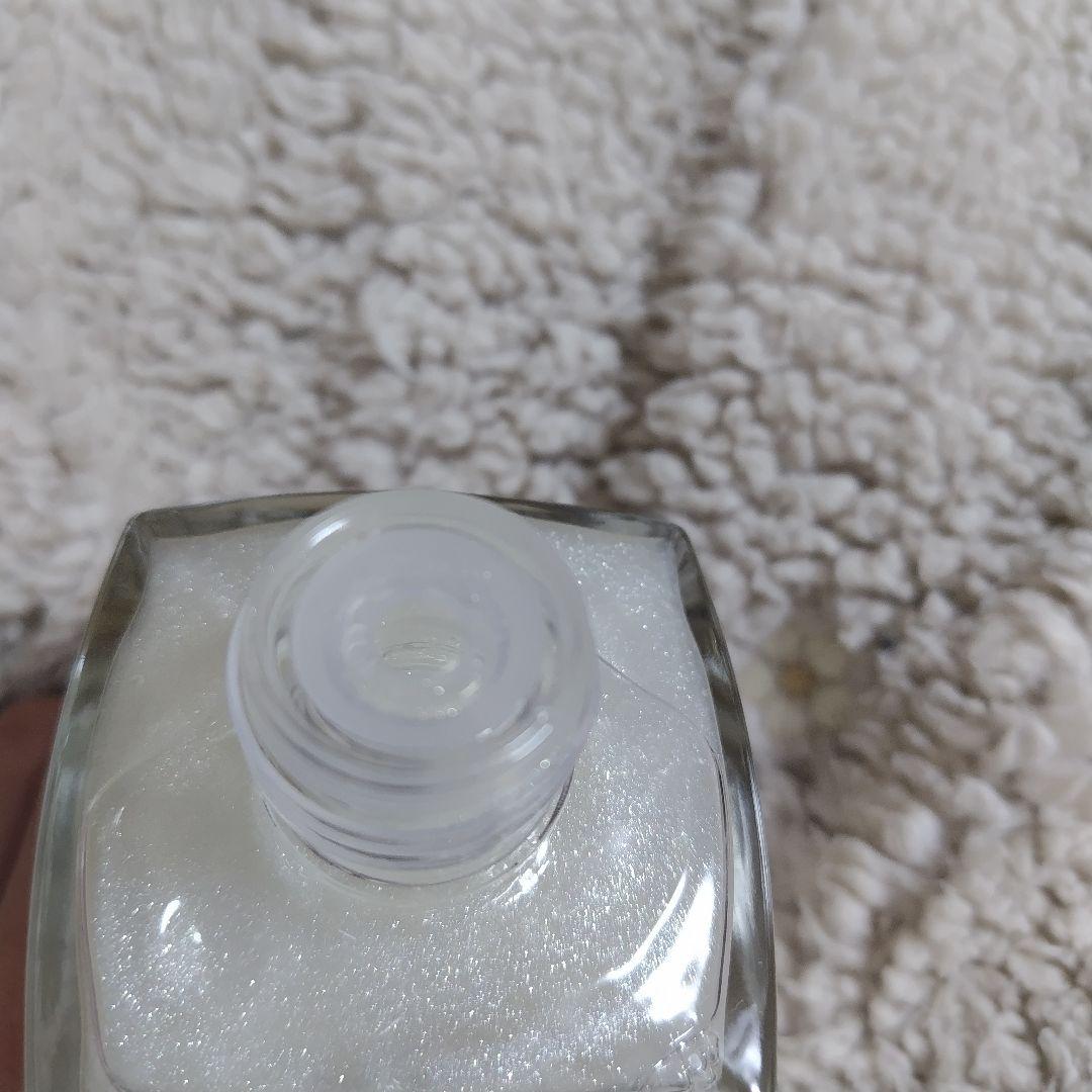 シャネル N°5ザ ホワイトゴールド ボディオイル 250ml