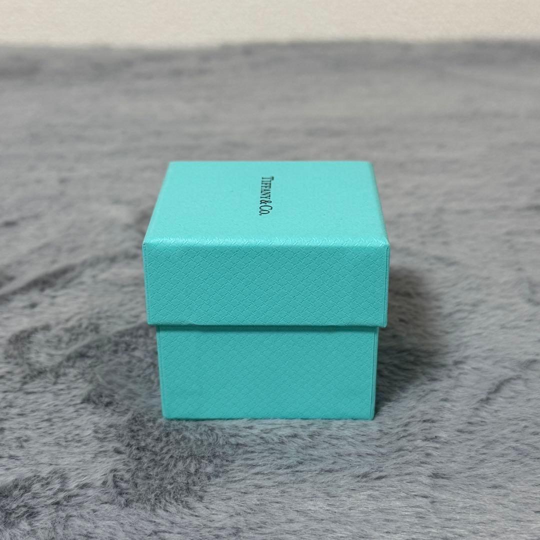 【新品未使用】Tiffany & Co. ティファニーブルー リングケース　空箱