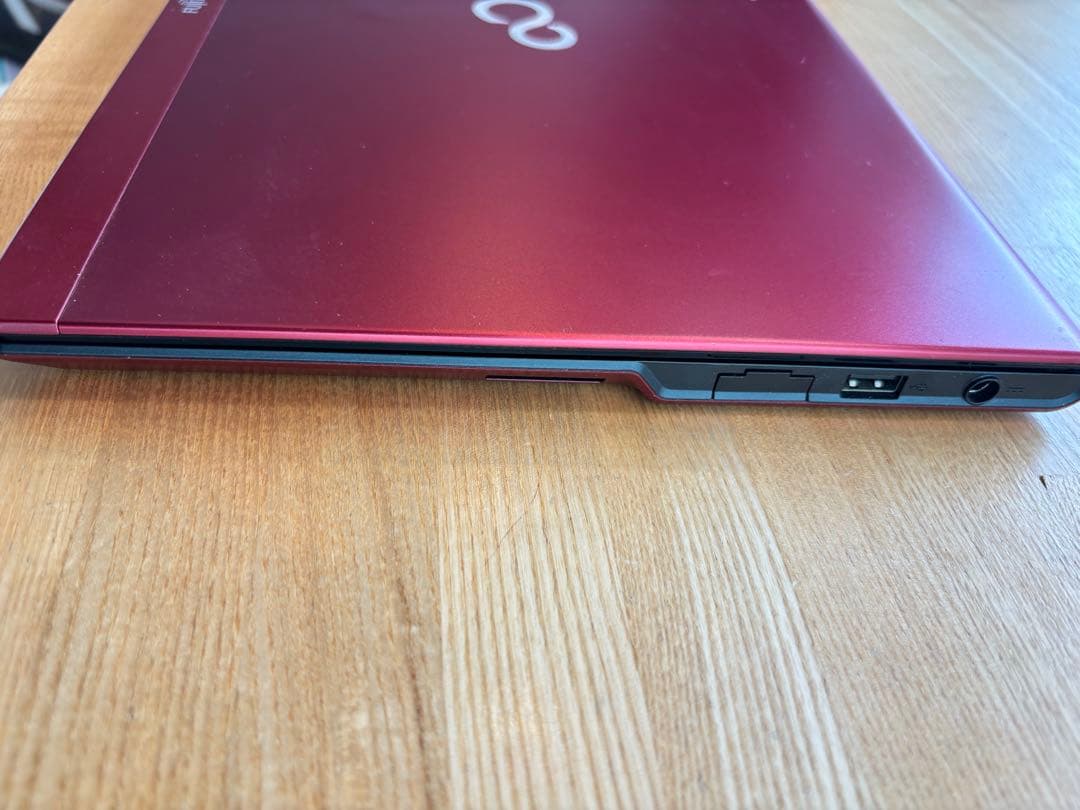 富士通ノートパソコン　LIFEBOOK UH55/KとポータブルDVD 保証書付