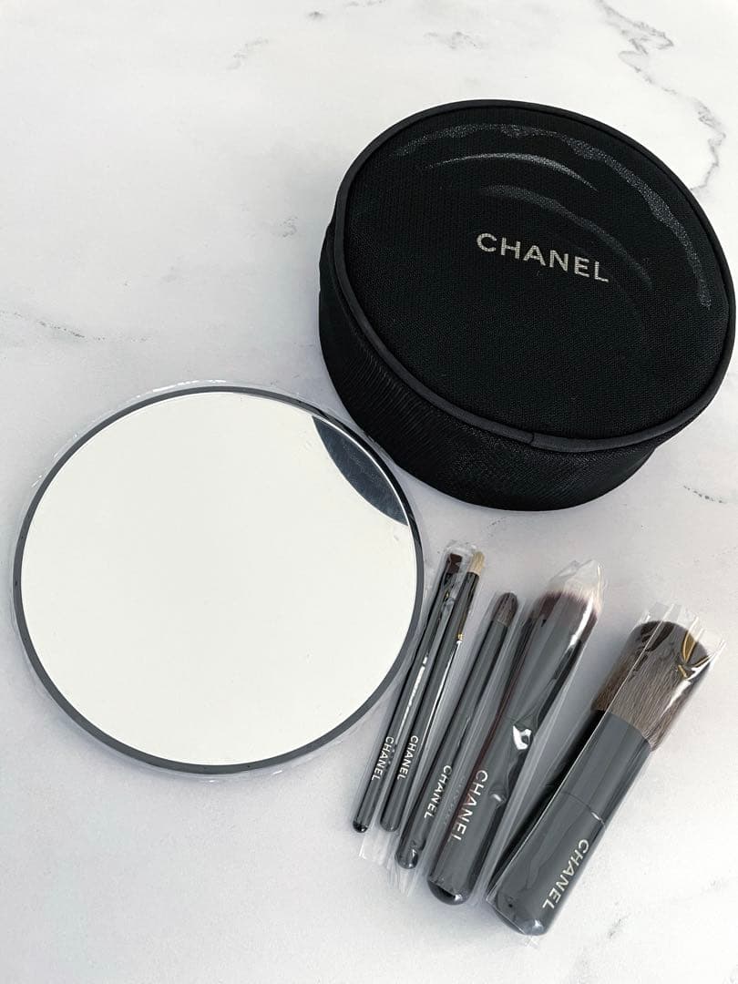 新品未使用CHANEL シャネル 5種のメイクブラシセット ポーチ ミラー