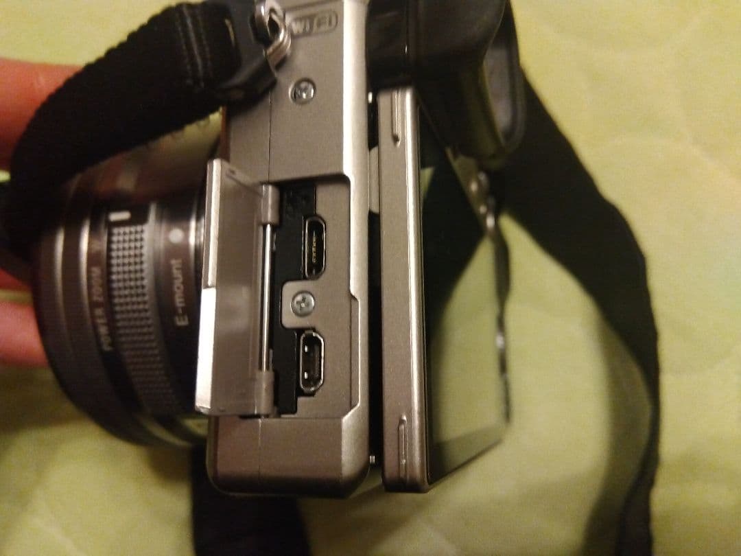 【動作確認済み】SONY α6000 レンズキット　ミラーレス　一眼